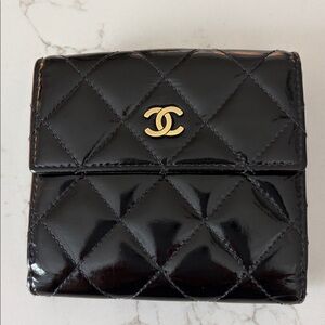 CHANEL Black Quilted Patent Leather Compact Wallet with Gold CC